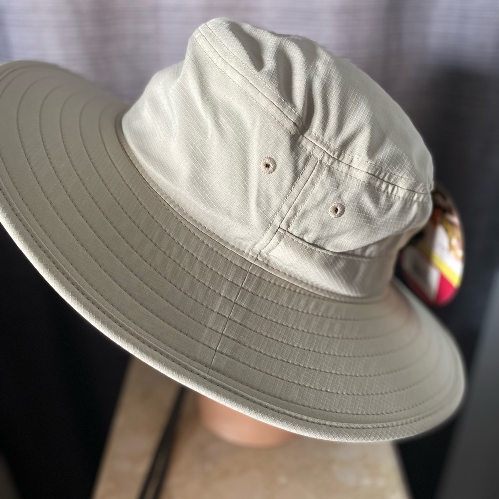 Unisex Solar Eclipse Hat - Picture 3 of 8